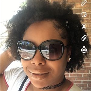 Meet your Posher, Cornetta